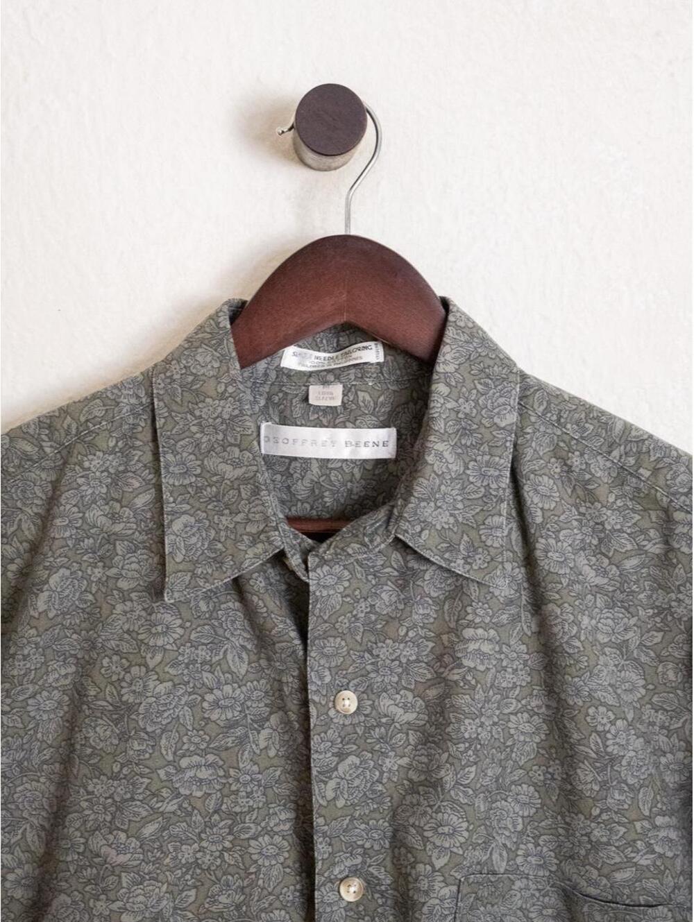 Geoffrey Beene Gray Floral Button-Up Shirt
